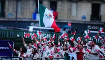 'Se van a rayar' atletas olímpicos con estímulos de París 2024: AMLO