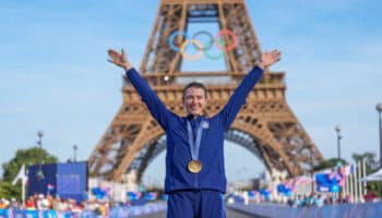 París 2024: Sorprende Kristen Faulkner y se lleva el oro en la ruta femenil