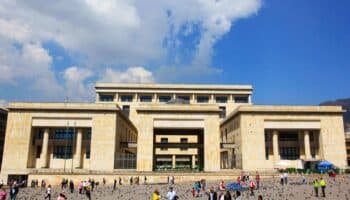 Fiscalía de Colombia investiga posible plan de atentado contra la Corte Suprema