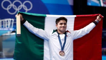 El doble medallista olímpico Osmar Olvera fue "operado con éxito"