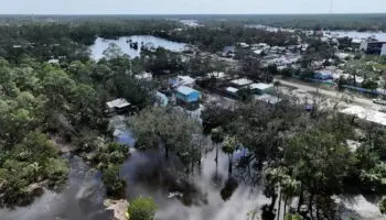 'Helene' deja al menos 20 muertos en su paso por el sureste de EU
