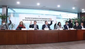 Avanza en Senado reforma sobre desaparición de 7 órganos autónomos