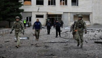 Biden alista paquete de armas con valor de 725 millones de dólares para Ucrania: Reuters