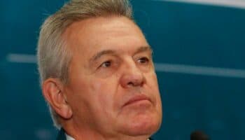 Sangrando y con derrota, Javier Aguirre abandona Honduras; Concacaf ya investiga | Video