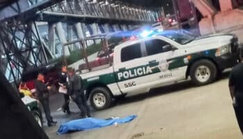 Conductor arrolla a presunto ladrón y lo mata en Iztapalapa