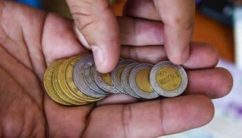 Bolsa y peso resienten represalias de China contra Trump