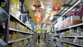 Aseguran 3 millones de artículos de Maxibodega y 'La Tienda China'