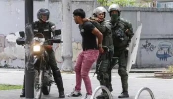Machado denuncia que las 'fuerzas represoras' de Maduro han 'secuestrado' a más de 30 personas