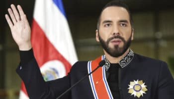 Bukele genera confusión con extraños mensajes relacionados a Venezuela