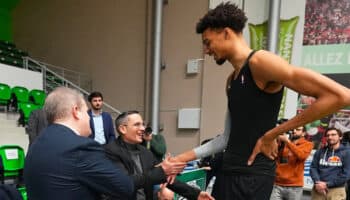 Marca 'efecto Wemby' los juegos de la NBA en París | Video