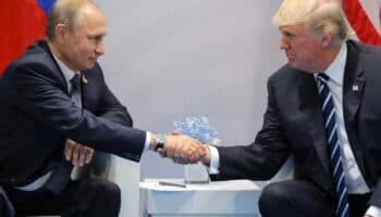 Trump considera probable una reunión con Putin este mes