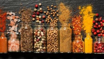 ¿Es seguro consumir especias caducadas? Descubre cuánto duran y cómo conservarlas mejor