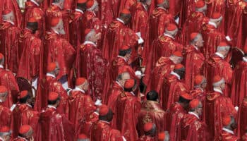 Todos los cardenales que participarán en el cónclave están en Roma