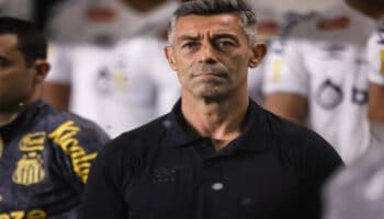 Dan aire a Pedro Caixinha en el Santos de Brasil