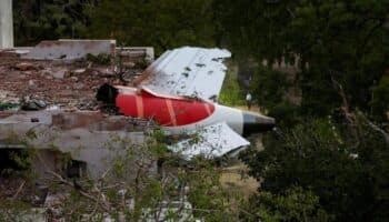 Cajas negras y ADN: ¿Cómo se investiga una catástrofe aérea como la de la India?