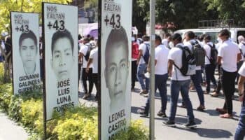 Renuncia de Rosales no cambia relación con familiares de Ayotzinapa: Sheinbaum