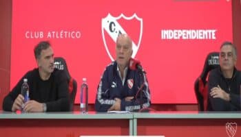 Acusan a directivos de la U. de Chile de complicidad con hinchas | Video