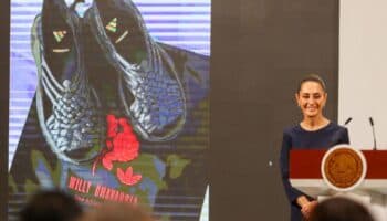 Adidas comienza diálogo con México sobre sandalias inspiradas en huaraches oaxaqueños