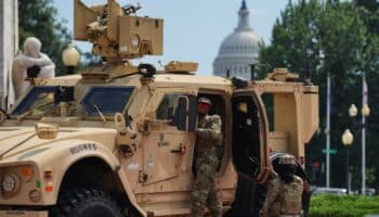 Trump retrocede sobre control absoluto de la policía de Washington D.C.