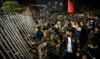 Nueva marcha de la 'Generación Z' ahora en Perú; jóvenes se enfrentan a policías