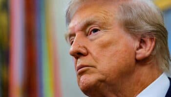 Trump pide que cese la compra en Europa de petróleo ruso, según Zelenski y Macron