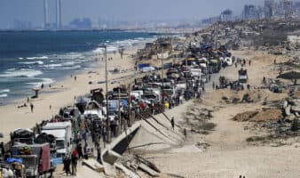 Autoridades de Gaza denuncian ataque a hospital infantil mientras Israel habilita ruta de evacuación