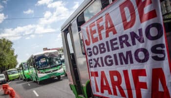 Transportistas anuncian mega bloqueo que "asfixiará" vialidades de la CDMX