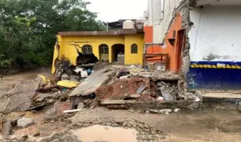 Video | Así derrumbó la lluvia una casa entera en Jalcocotán, Nayarit