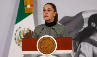 Sheinbaum defiende labor de la SEP tras críticas de Max Arriaga
