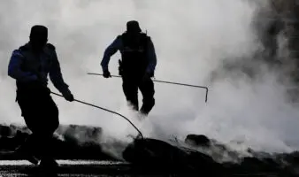 Ataque con explosivos deja heridos a tres militantes del Partido Nacional durante escrutinio en Honduras