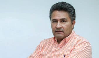 Juez vincula a proceso a Rodolfo Ruiz; el periodista acusa irregularidades y presenta denuncias