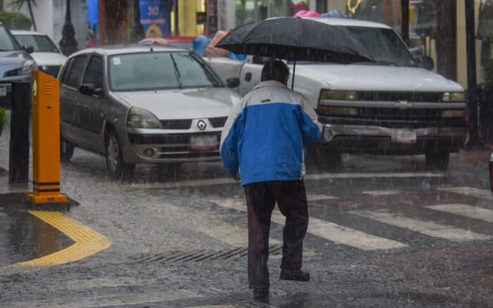 SMN prevé lluvias fuertes, granizo y 'Norte' por frente frío 43