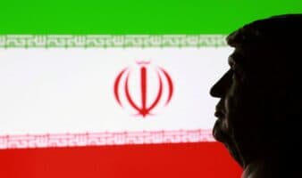 Flota de EE.UU. enviada a Irán lista para actuar como en Venezuela; Gobierno iraní considera más probable guerra que negociación