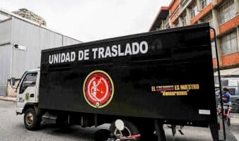 Tres ciudadanos mexicanos figuran entre los presos políticos en Venezuela, denuncia periodista