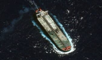 Trump ordena aranceles a países que suministran petróleo a Cuba