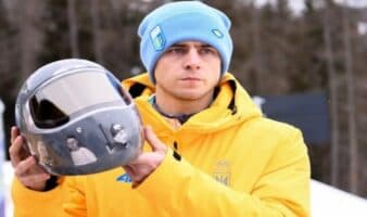 Recibe Vladyslav Heraskevych, dueño del 'casco de la memoria', un premio de 200 mil dólares | Video