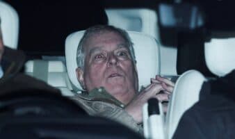 Expríncipe Andrés abandona la comisaría horas después de ser detenido