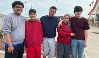 Liberan a jóvenes mariachis mexicanos retenidos por migración en Texas