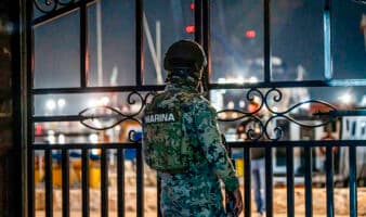 Lo mejor de Aristegui en Vivo: Denuncian violencia y amenazas en Marina; presunto vínculo con prófugos por huachicol (05/03/2026)