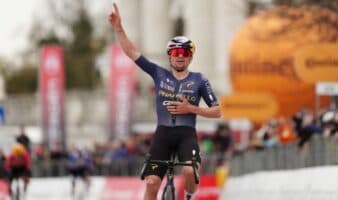 Ciclismo | Tom Pidcock se corona en la Clásica Milán-Turín 2026 | Video