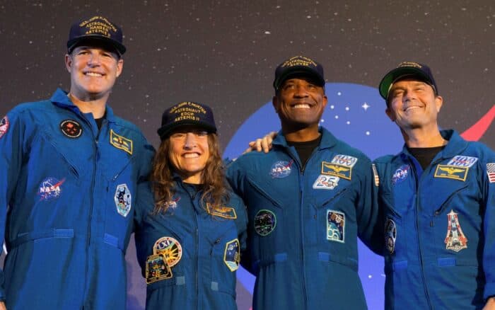 'Estamos unidos para siempre': astronautas de Artemis II dan sus primeras declaraciones