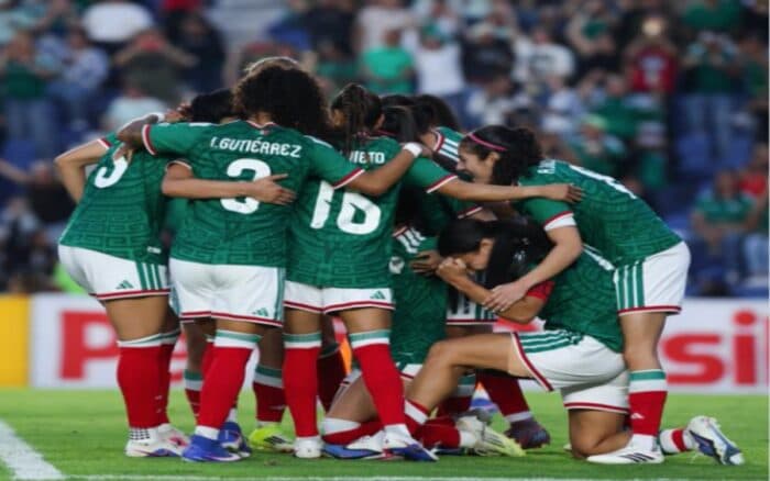 "Lo más importante del futbol contemporáneo es el futbol de las mujeres": Villoro