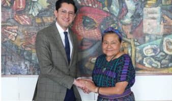 Rigoberta Menchú es designada como alta consejera para los Derechos de las Mujeres y los Pueblos Indígenas