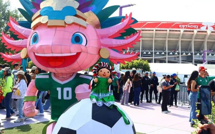 IMPI y CDMX niegan orden para retirar ajolote de inmediaciones del Estadio Ciudad de México