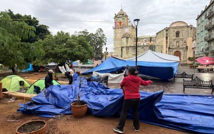 CNTE levanta plantón tras 26 días de protesta | Oaxaca