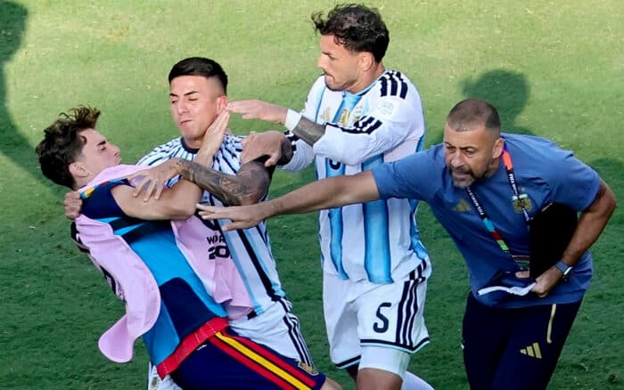FIFA abre procedimiento disciplinario contra Argentina y Gavi por incidentes en la final