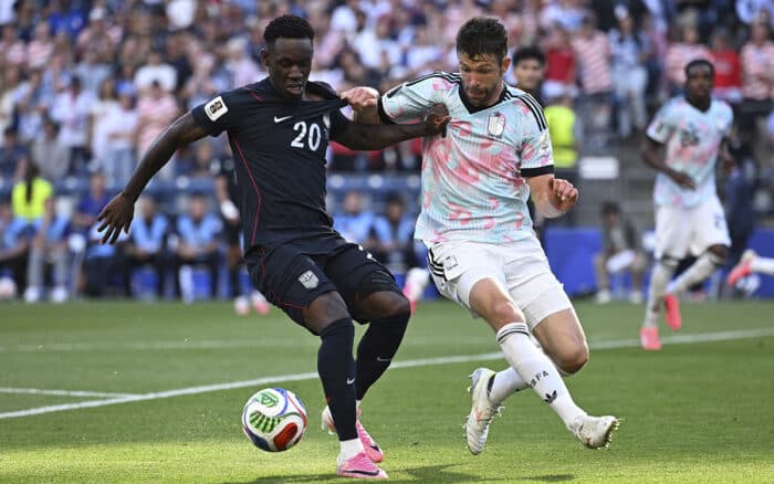 Bélgica elimina a EE.UU. con goleada de 4-1 en un partido marcado por la polémica del caso Balogun