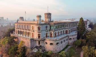FGR no encuentra conductas ilícitas por cena de la FIFA en el Castillo de Chapultepec