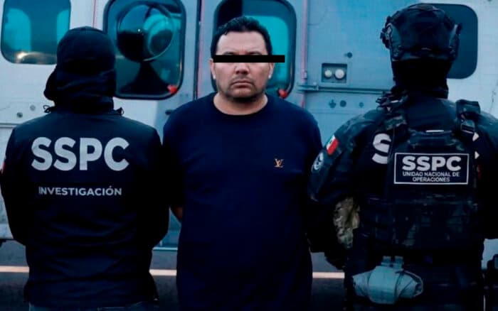 Dictan prisión preventiva a ‘El R1’, presunto autor intelectual del asesinato de Carlos Manzo