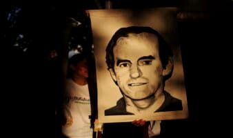 España: excarcelan a excoronel salvadoreño condenado por asesinato de jesuitas españoles